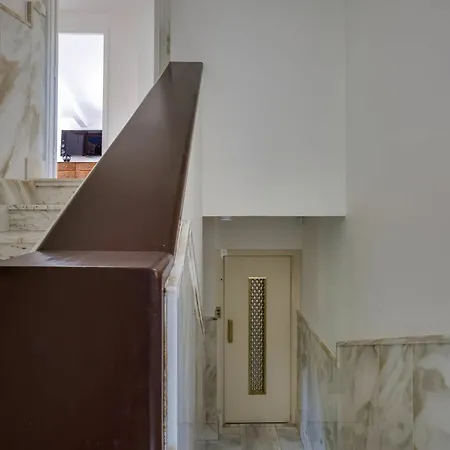 Apartment Matahari 4 *