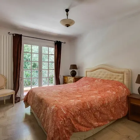 Matahari 4 * Cannes